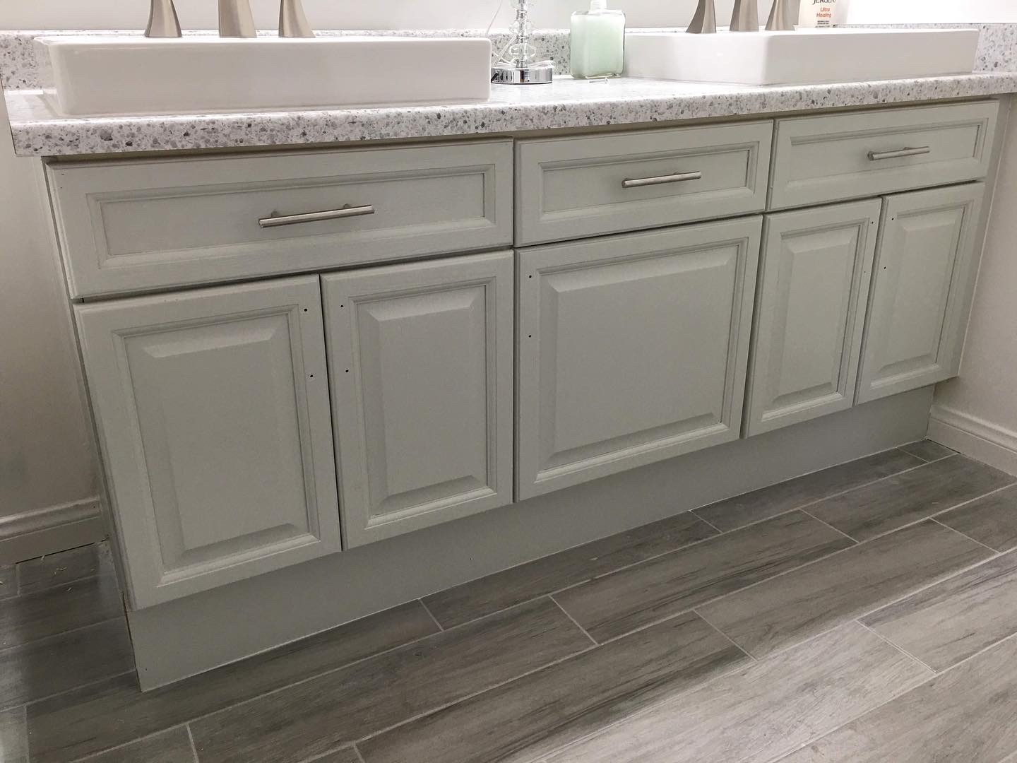 Laminate Bathroom Cabinets